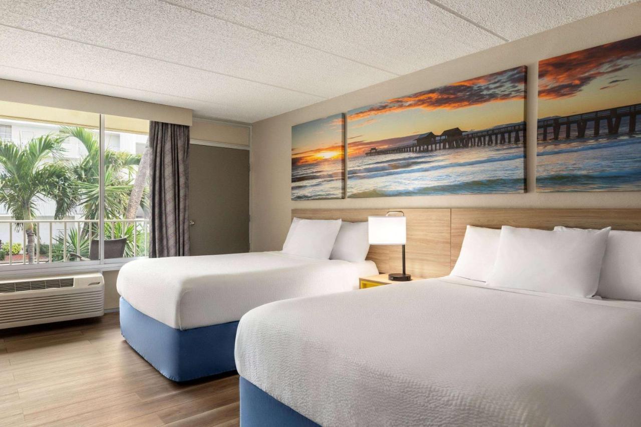 Days Inn By Wyndham Cocoa Beach Port Canaveral Eksteriør bilde